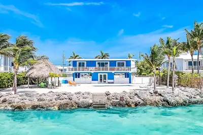 Image de Oceanfront, Private Pool Oasis!