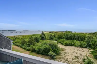 Image de Unit 68 Marsh & Ocean Views 3bd--A/C, Private Rooftop Deck, Association Beach & Pool