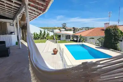 Image de Piscina e Sala de Jogos Junto às Praias de Santa Cruz e Ericeira