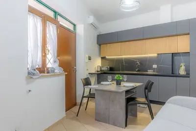 Image de VivimiHome - Apt a pochi passi dalla metro, con ingresso privato