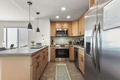 Image de Newly renovated--Amazing Views