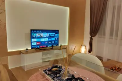Image de Golden royal! \nCozy apartment in centar of Kragujevac!