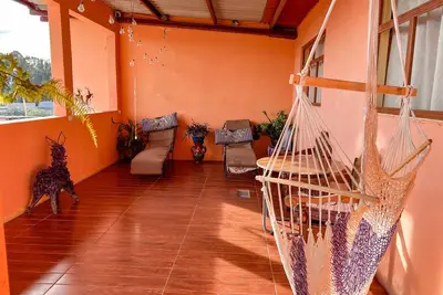 Image de Cozy Apartment for 2 w\/roof. View to Volcanoes