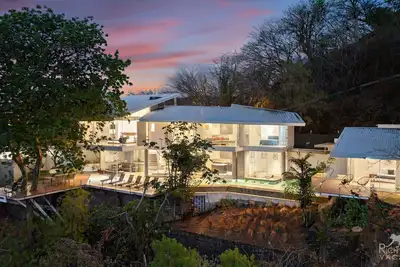 Image de Unique Hillside Villa with Expansive Ocean Views