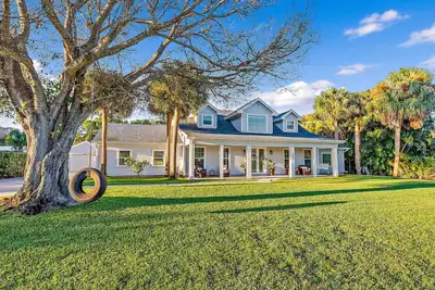 Image de Cape Calypso! Heated Pool, Coastal Luxury, Bike to Beach