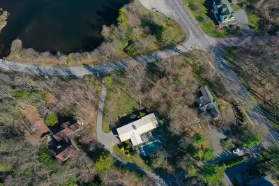 Image de Spacious Lake House - Eagles Mere