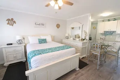 Image de Sandpiper Cove Unit 8135 Studio With Free Beach Service and Pet Friendly!