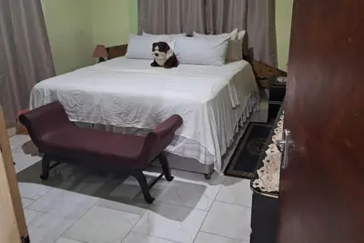 Image de Comfortable, Cosy and Quiet Retreat in Kingston, with all the necessary amenities