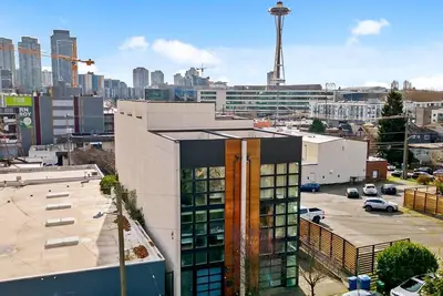 Image de Iconic Seattle Experience: Explore Seattle's Unique Downtown! Great for Groups!