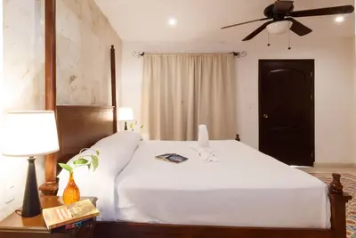 Image de Habitacion de lujo estilo colonial en Valladolid, Yucatán. .