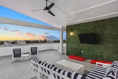Image de Rooftop Deck w/ Ocean View, Pool, Walk to Beach! | Coastal Canopy by AvantStay
