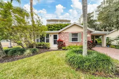 Image de Horizons West - Beautiful 2 bedroom Bayside Villa F-7