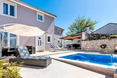 Image de Maison Nina (97125-K1) - Zminj