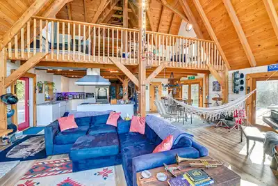 Image de Riverfront A-Frame Cabin in Troy w/ Pool & Dock!