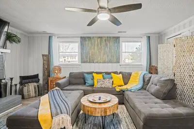 Image de Stylish Haven 11 Minutes from the Richmond Airport