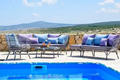 Image de Appartement de deux chambres avec la terrasse et la vue sur le mer Razanac, Zadar (A-22306-c)
