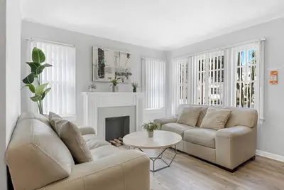Image de Monthly Discount | Pet-Friendly | Toluca Lake | Bloomfield by AvantStay