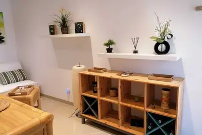 Image de Charmant Pied-à-terre à Moins de 10 Minutes à Pied des Plages et des Commodités