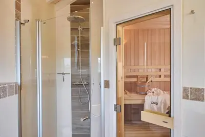 Image de Ihr 5 Sterne Luxus Wellnesshaus Strandfee\" Bietet Ihnen auf ca