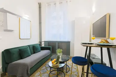 Image de Studio Près de La Madeleine - Paris 8ème Arrondissement: Moderne, Beau et Cosy