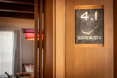 Image de 4-1 Surrealista - Attic Premium