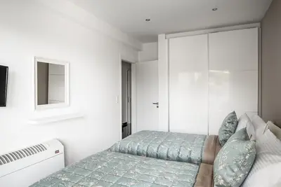 Image de Euphoria Seaview Residences with Shared Pool by Konnect