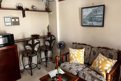 Cozy 1br Apt w\/ Mountain View overlooking the Valley