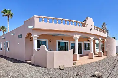 Image de Casa del Mar Azul: Enjoy this ocean-themed home just steps from the beach!