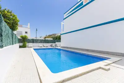 Image de Villa à 50m de la plage avec piscine privée et Wifi by AlgarveManta (42v3)