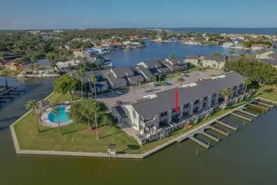 Image de Seaside Cottage | 3 bedrooms | Waterfront |by Rose