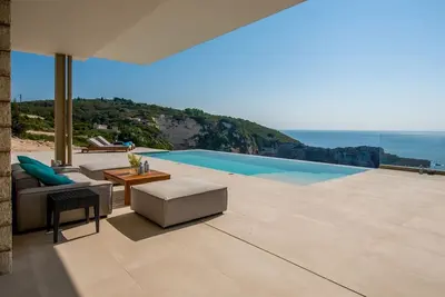 Image de SeaWhisper Villa - Quatre Chambres Villa, Couchages 8
