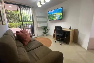 Image de New Listing! Nature & Comfort. Contemporary Apartment with patio for Bbq!