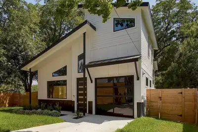Image de Brand New East Austin Gem: 3 Minutes to Ut Campus!