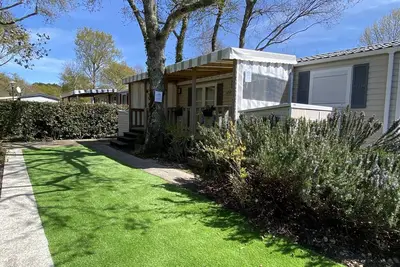 Image de Mobil Home Premium Avec vue sur le Lac. Prix de la Location Pour Février 2024