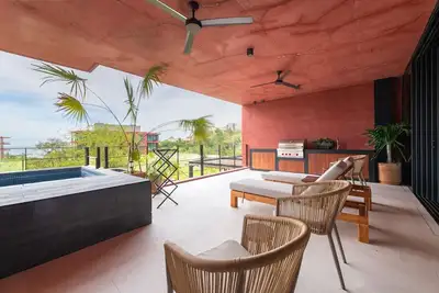 Image de Condo Surf @ Naya | Breakfast Cook Included! Private Pool + Beach Club Access