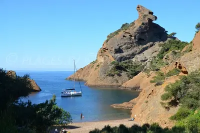 Image de \"Le Monnet\" cœur de ville et port