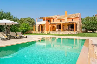 Image de Villa Nostos by Villa Plus