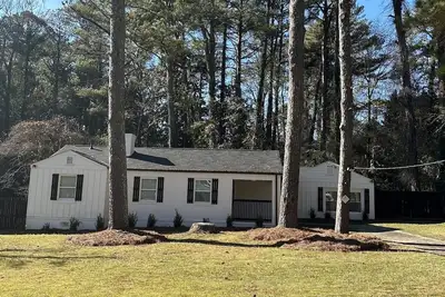 Image de Luxury Bungalow Home Away From Home