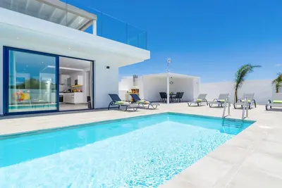 Image de Villa Delmeza by Villa Plus