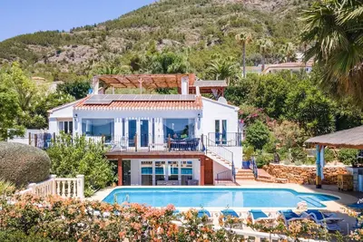 Villa Nirvana by Villa Plus
