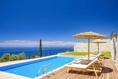 Villa Drimonas Artemis by Villa Plus