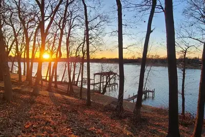 Image de Fox River Retreat. . . Sunsets on Palisades