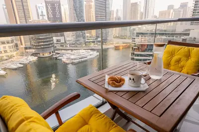 Image de Stylish Dubai stay with stunning Marina views