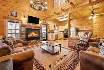 Image de Rustic Cabin - Bring your Dogs and Family!
