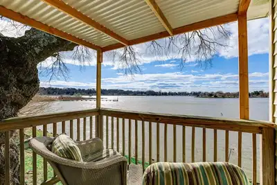 Image de Cottage w\/ Potomac River Views in Newburg!