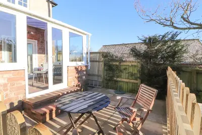 Hillside Hideaway, pet friendly, with a garden in Wigton