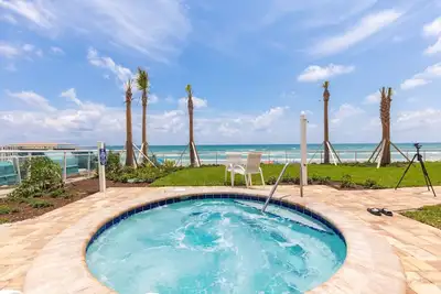 Image de Beachview Luxury Condo Decks & Views
