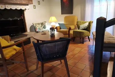 Image de Grand Gite Nature, Idéal en Famille Entre Amis, 6 ch Piscine, Jardin, 12 /14 p