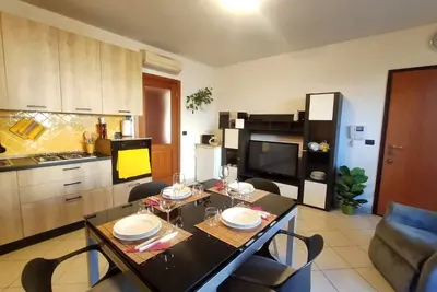 Image de Casa Degli Ulivi: Three-Room Apartment, in a residential area and to the beaches