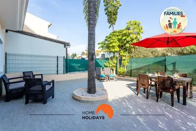 Image de #208 Families Only - Tranquility House